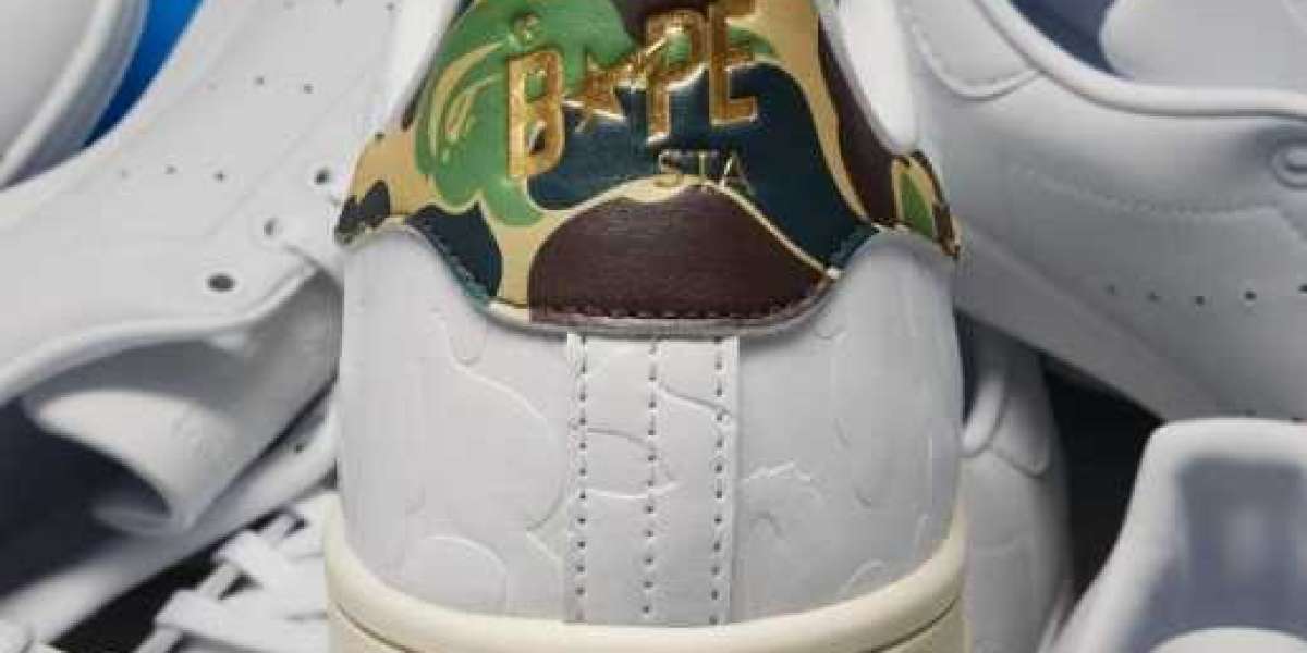 "Under-the-Radar Launch of the New 'BAPE x Clover' Co-Brand: Meticulous Attention to Detail!"