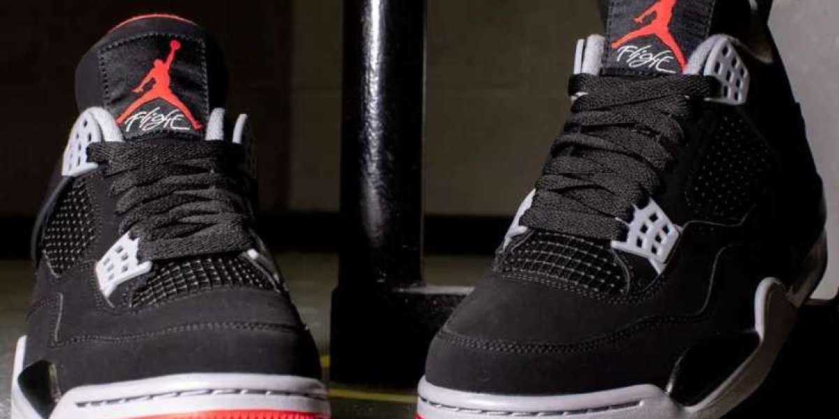 Air Jordan 4: A Cultural Symbol that Influences the Intersection of Sports and Fashion