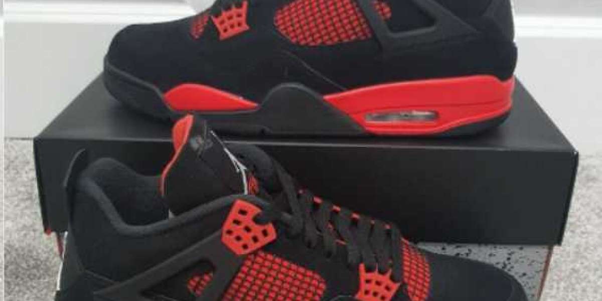 Air Jordan 4: Halloween en rouge