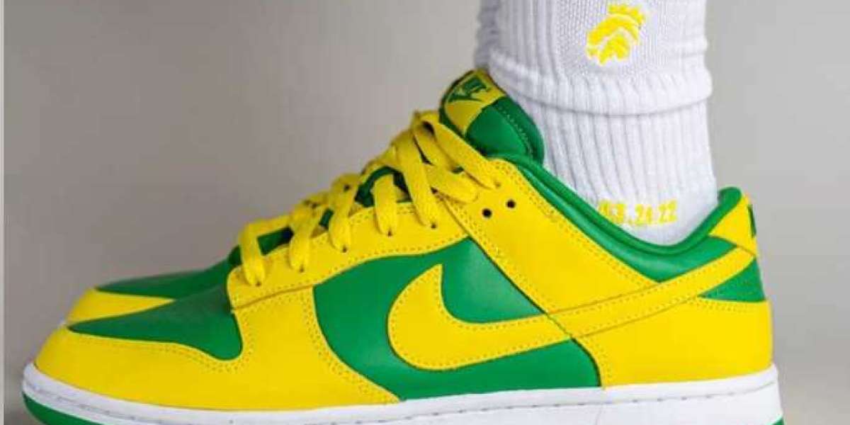 Christmas Special: Nike Dunk Low Brasilia